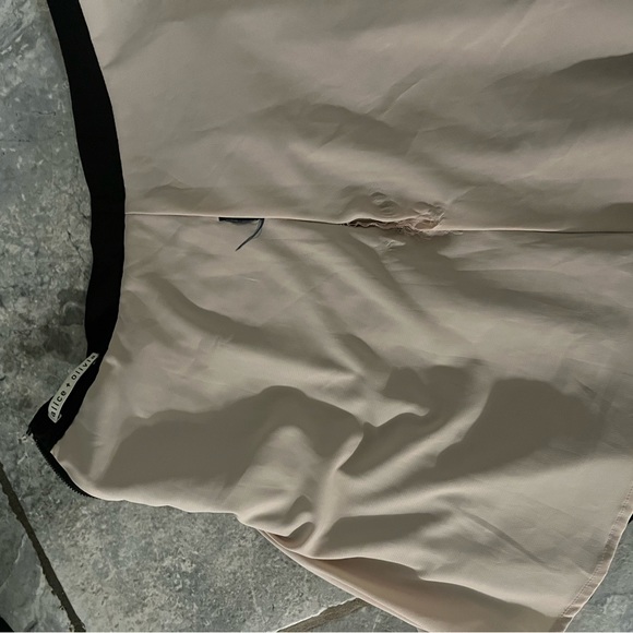 Alice + Olivia Leather Skirt - Picture 4 of 6